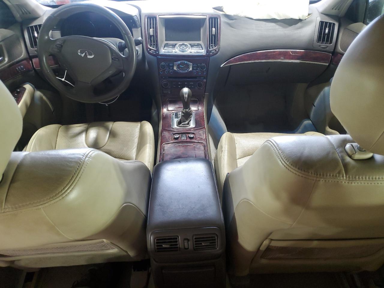 JN1CV6AR9FM650125 2015 Infiniti Q40