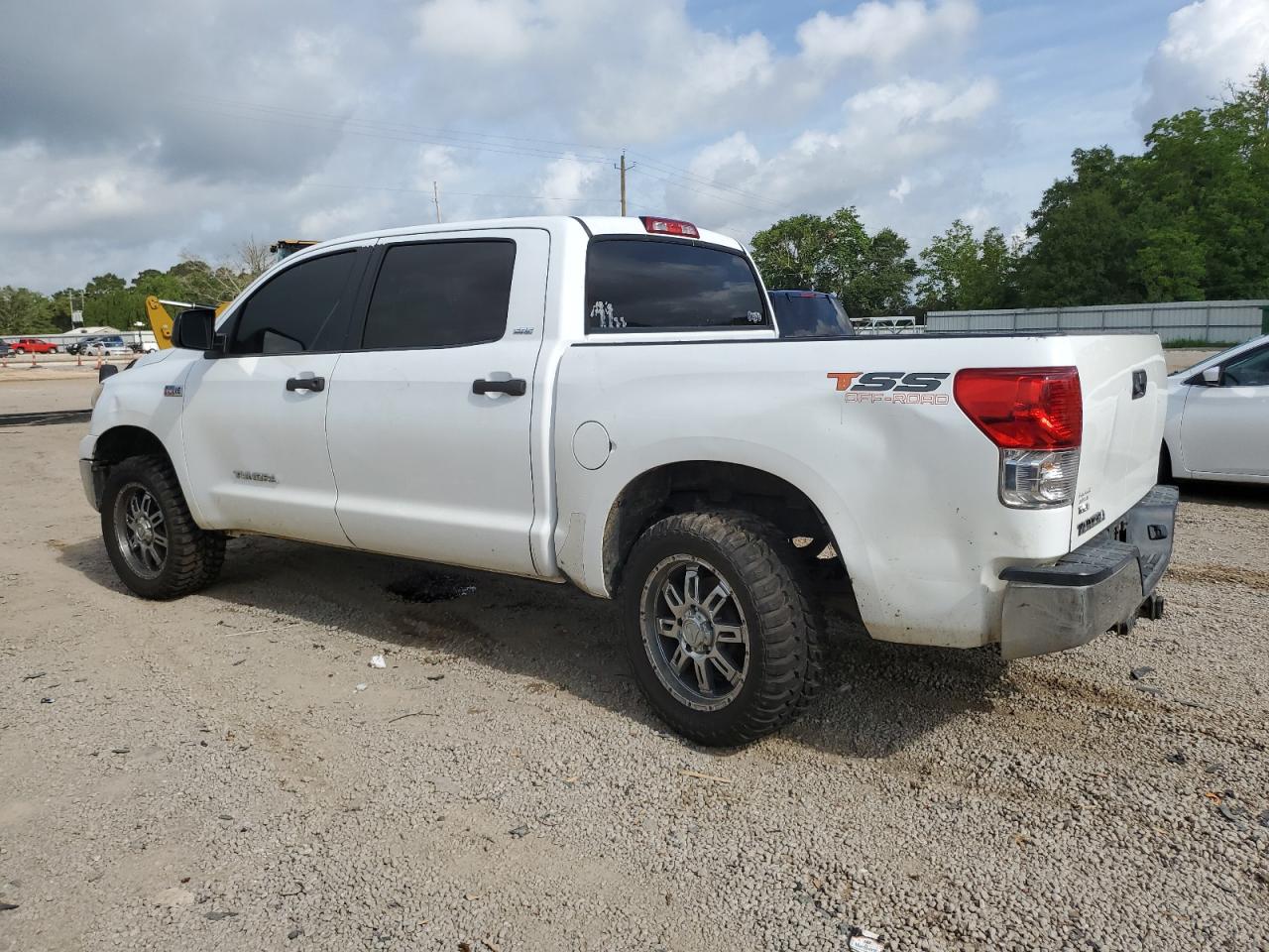 TOYOTA TUNDRA CREWMAX SR5