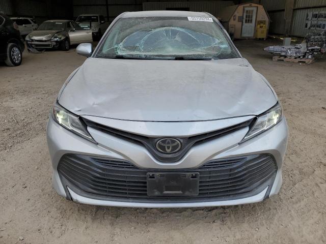 VIN 4T1B11HK6KU717379 2019 Toyota Camry, L no.5