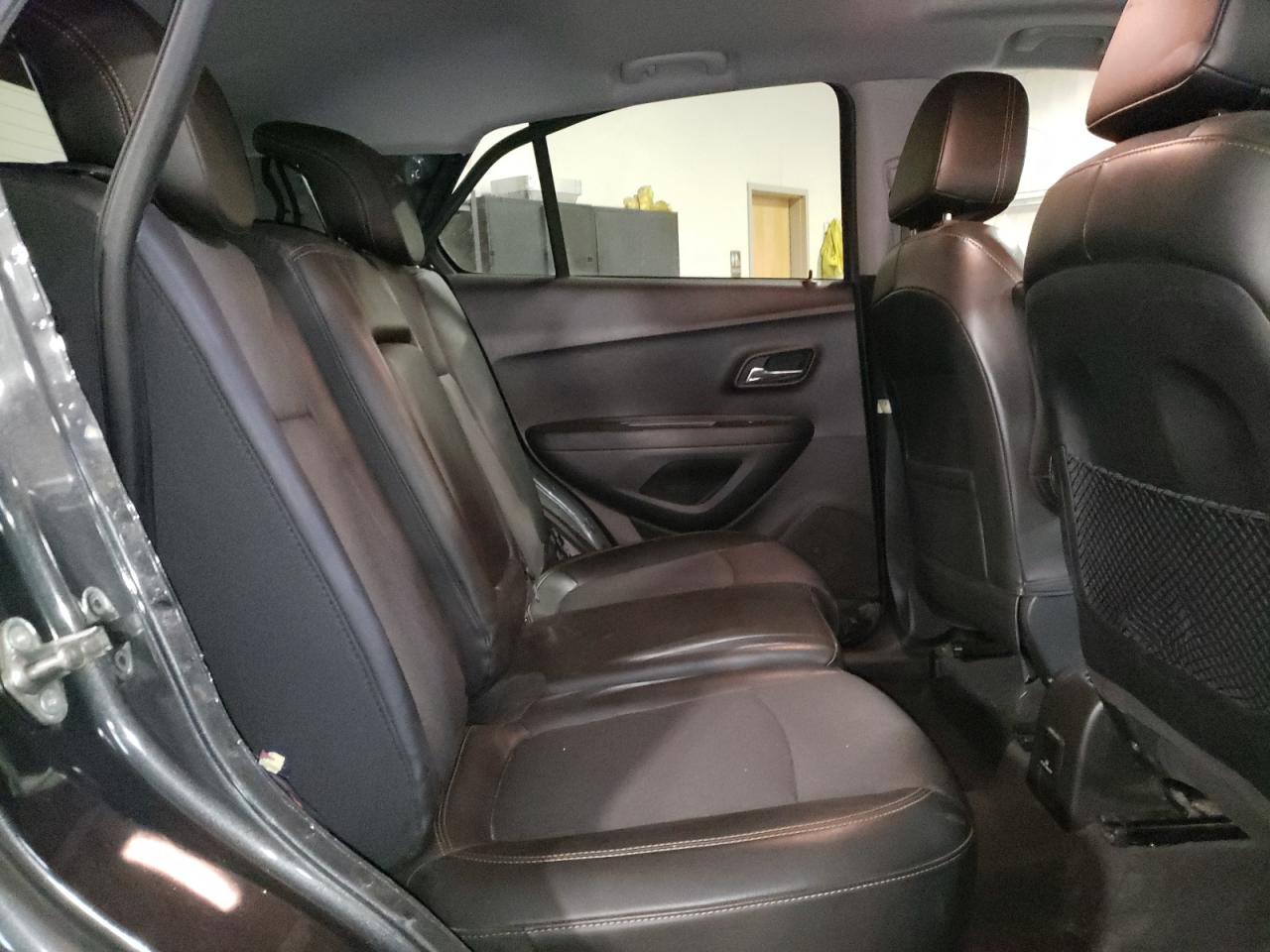 3GNCJLSBXJL295260 2018 Chevrolet Trax 1Lt