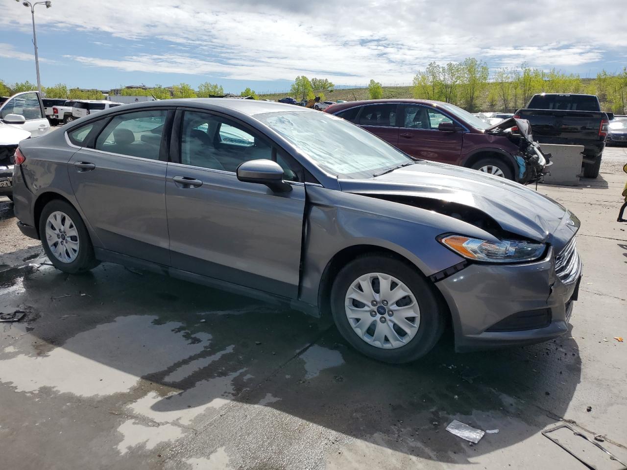 2014 Ford Fusion S vin: 3FA6P0G71ER369150