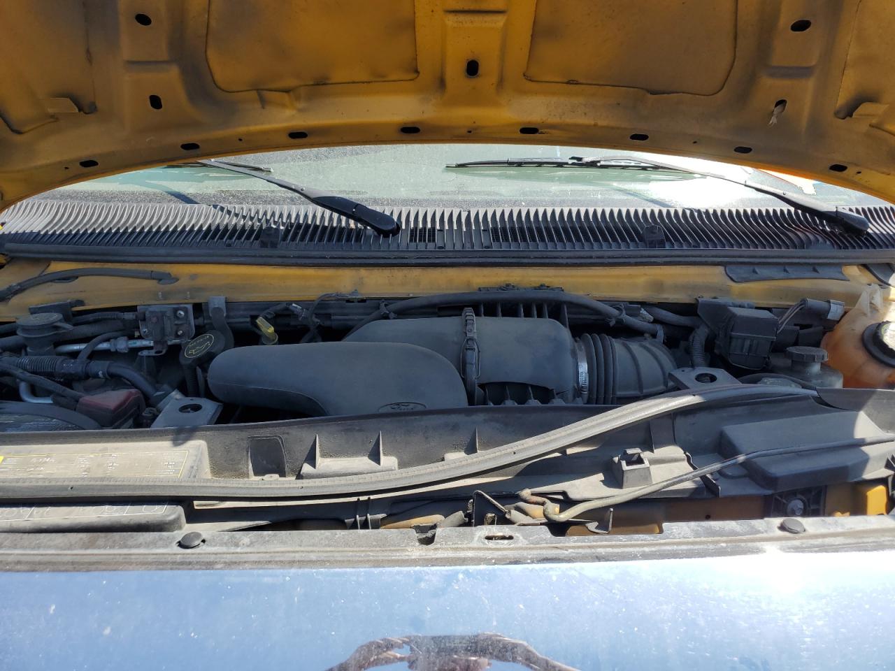 1FTNE24L28DA89033 2008 Ford Econoline E250 Van