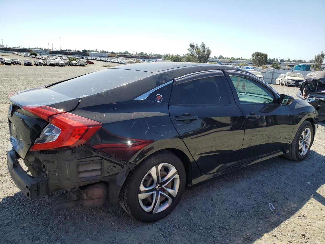 2HGFC2F57HH571462 2017 Honda Civic Lx