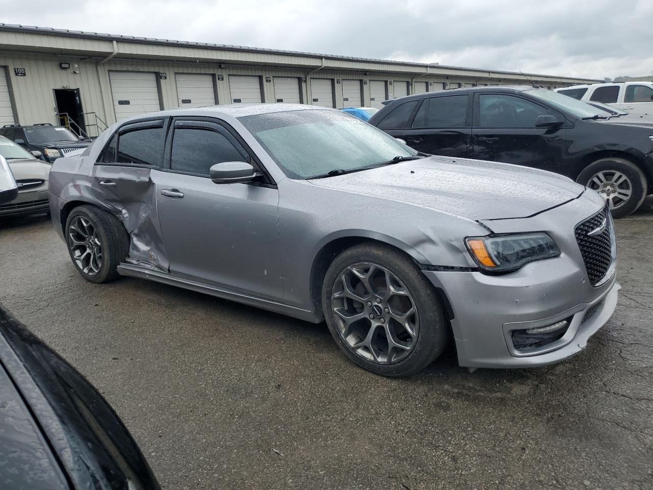 2C3CCABG8JH240547 2018 Chrysler 300 S