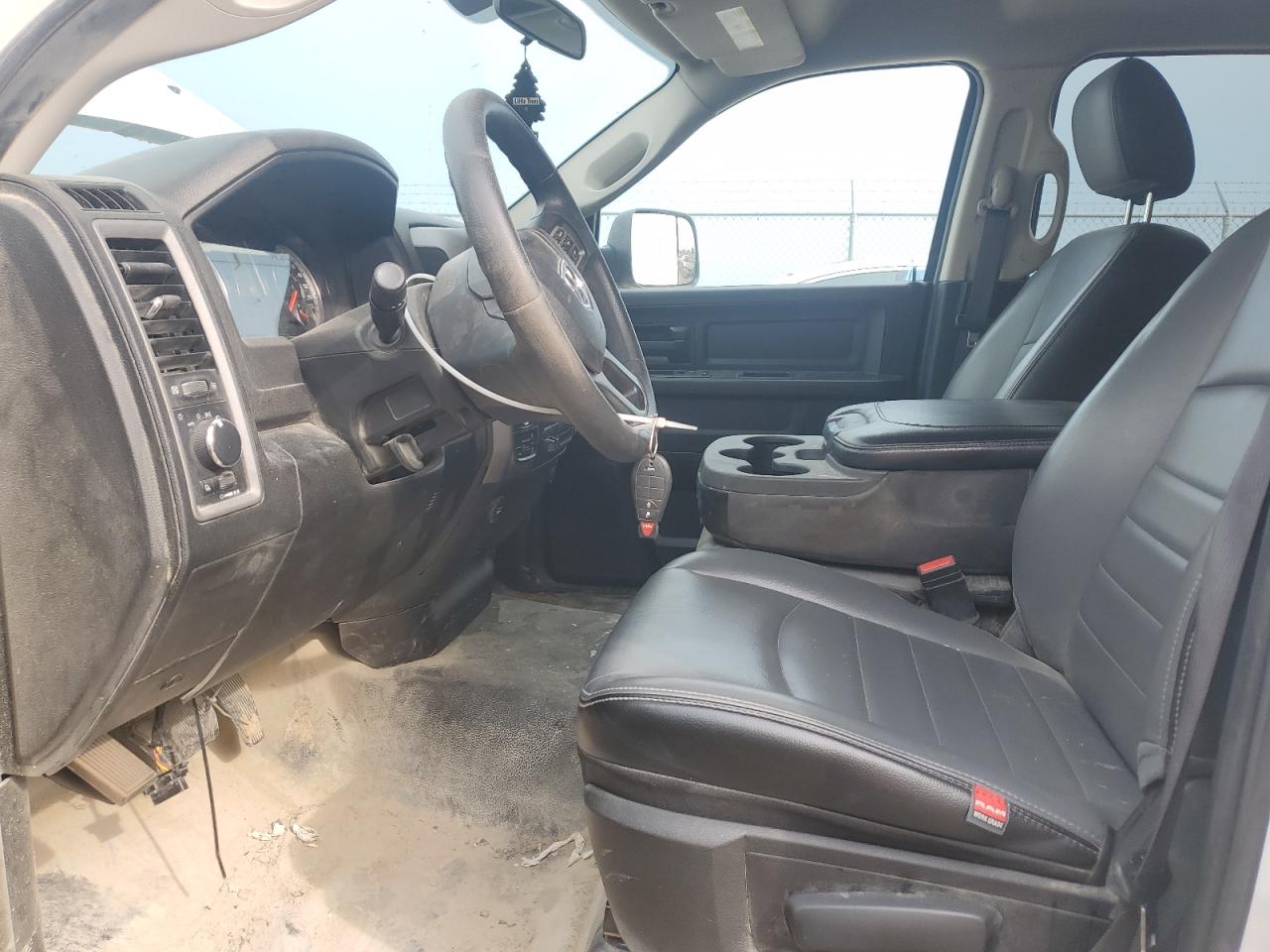 1C6RR7FG2NS239448 2022 Ram 1500 Classic Tradesman