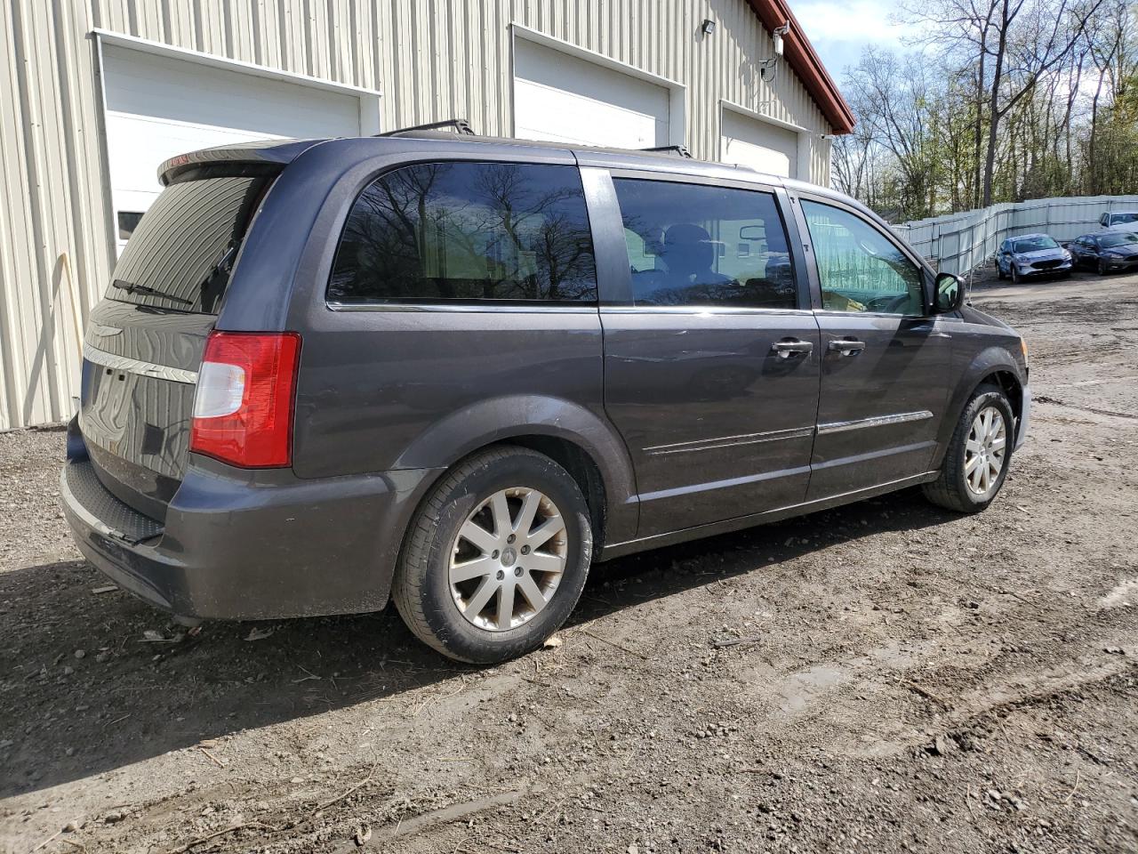 2015 Chrysler Town & Country Touring vin: 2C4RC1BG1FR544651