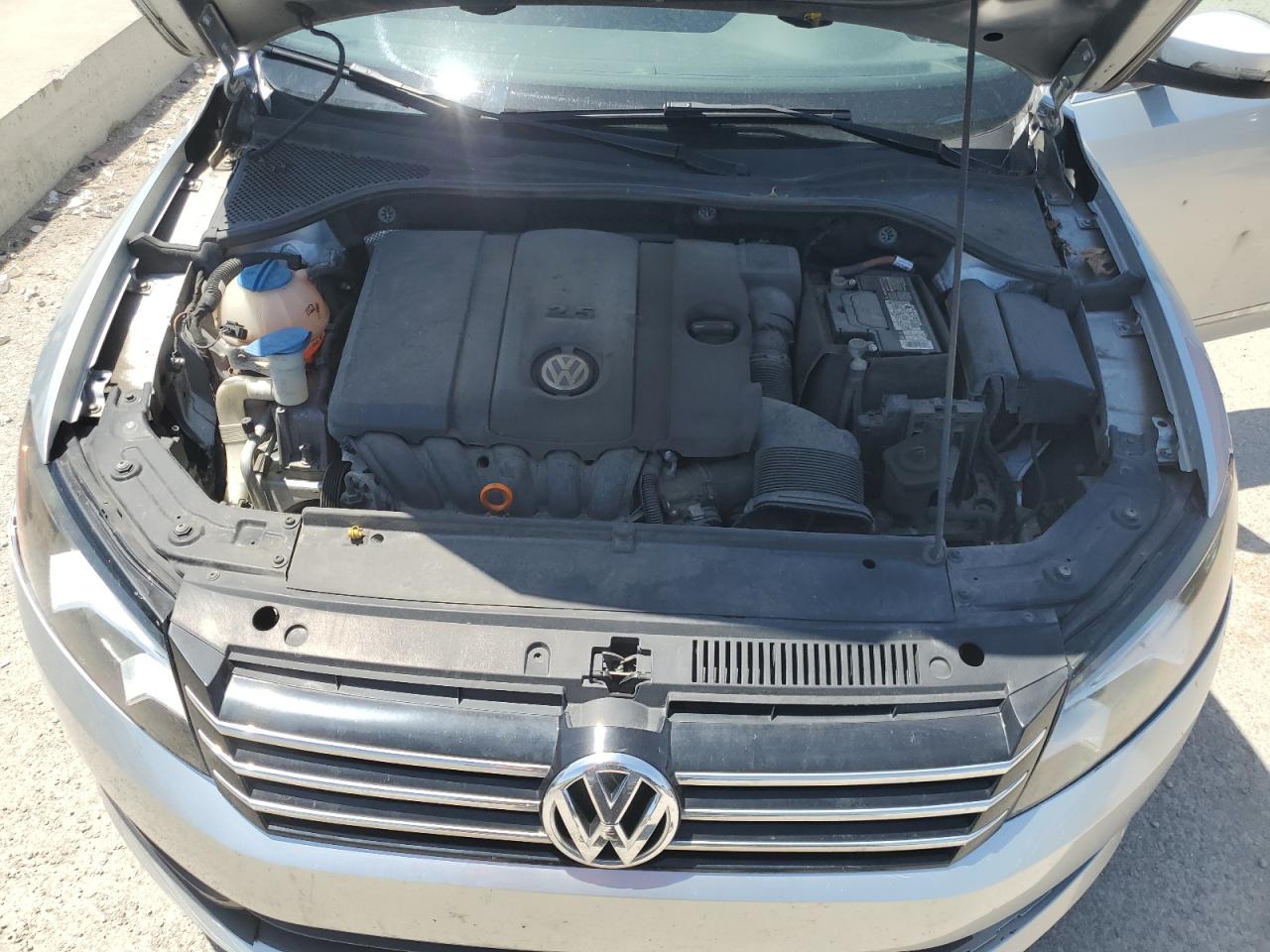 1VWBH7A30DC008491 2013 Volkswagen Passat Se