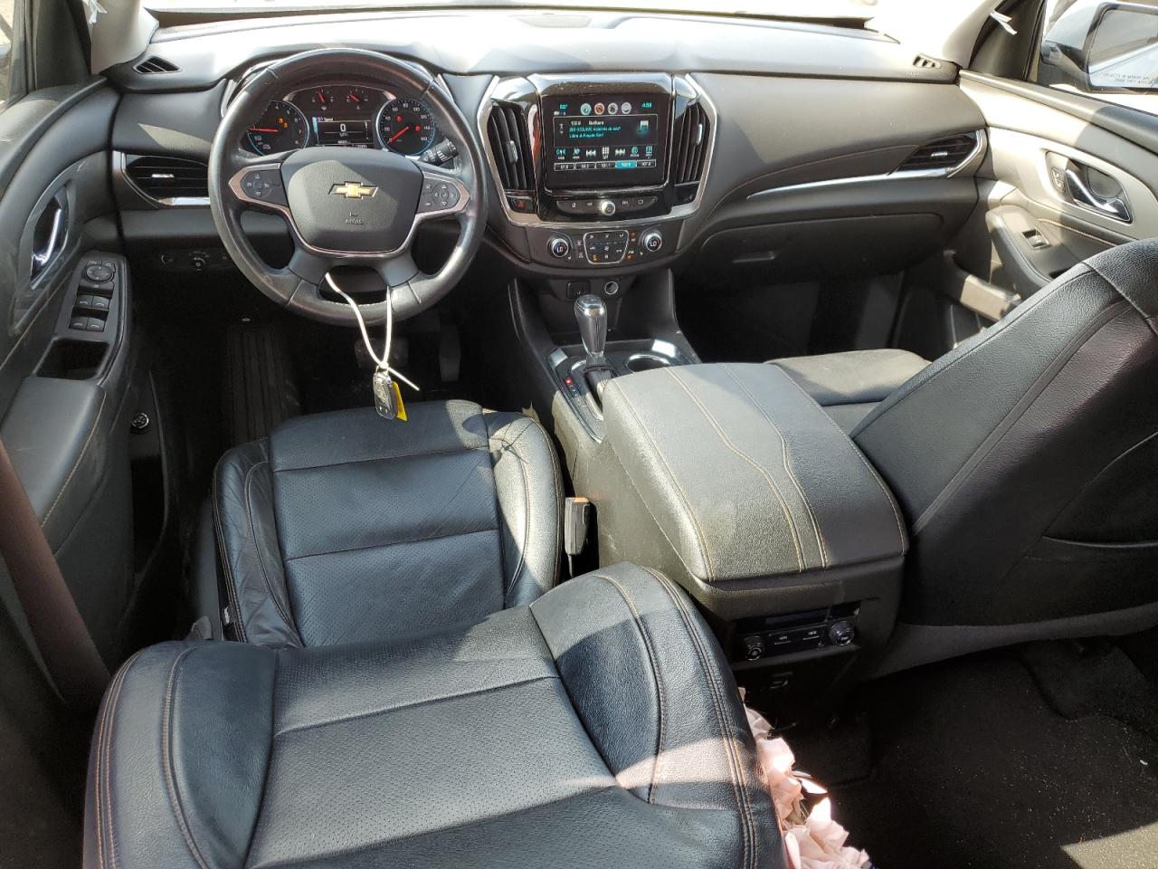 1GNEVGKW5JJ262620 2018 Chevrolet Traverse Lt