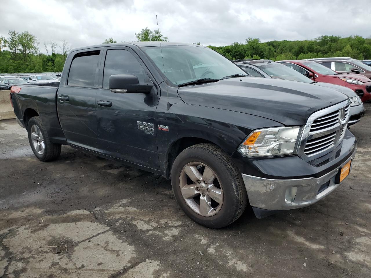 1C6RR7TT7KS567414 2019 Ram 1500 Classic Slt