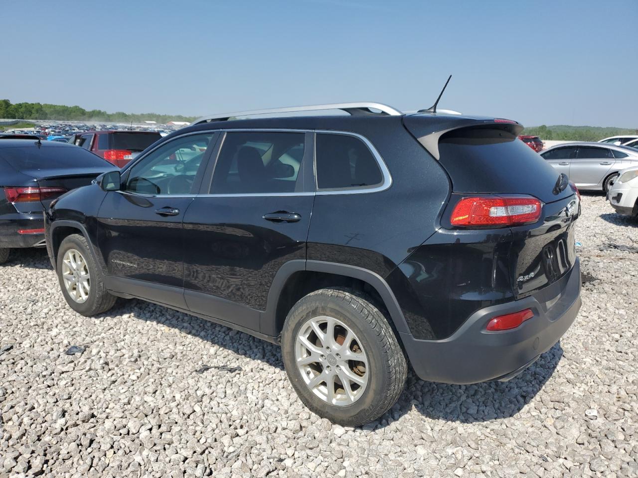 1C4PJMCS7FW758519 2015 Jeep Cherokee Latitude