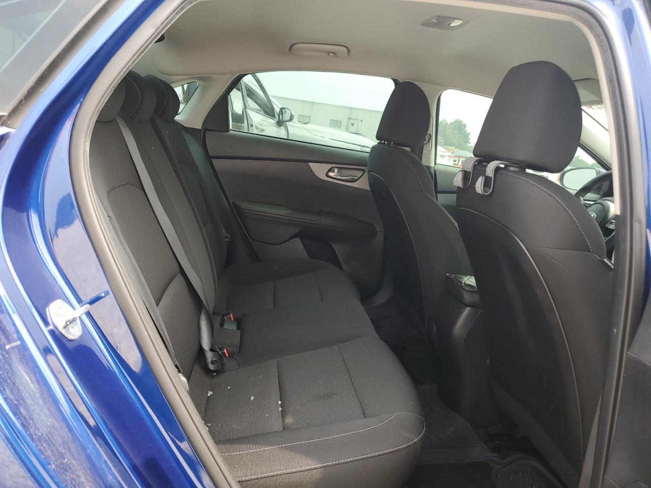 3KPF24AD9ME398318 2021 Kia Forte Fe