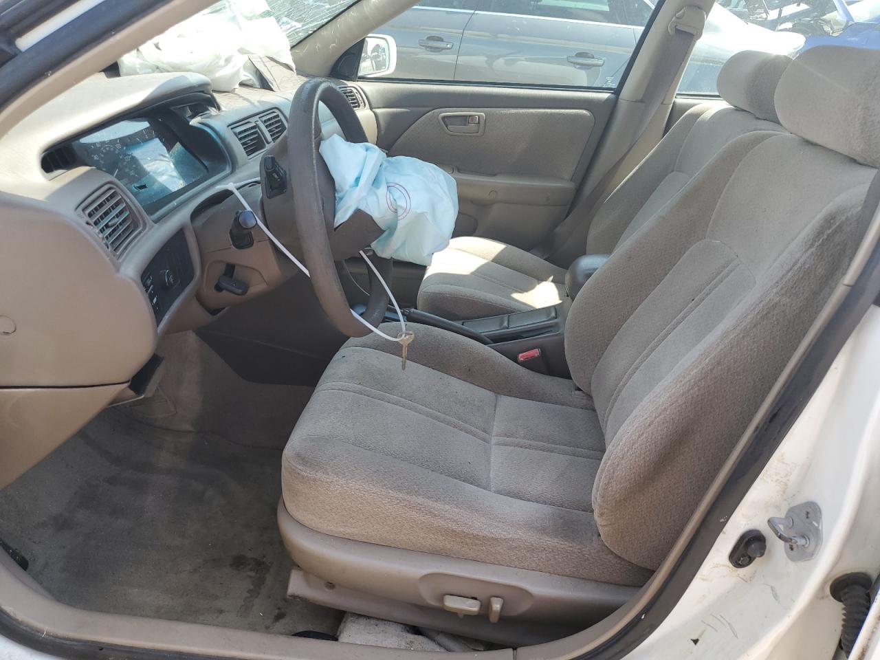 4T1BG22K7YU756343 2000 Toyota Camry Ce