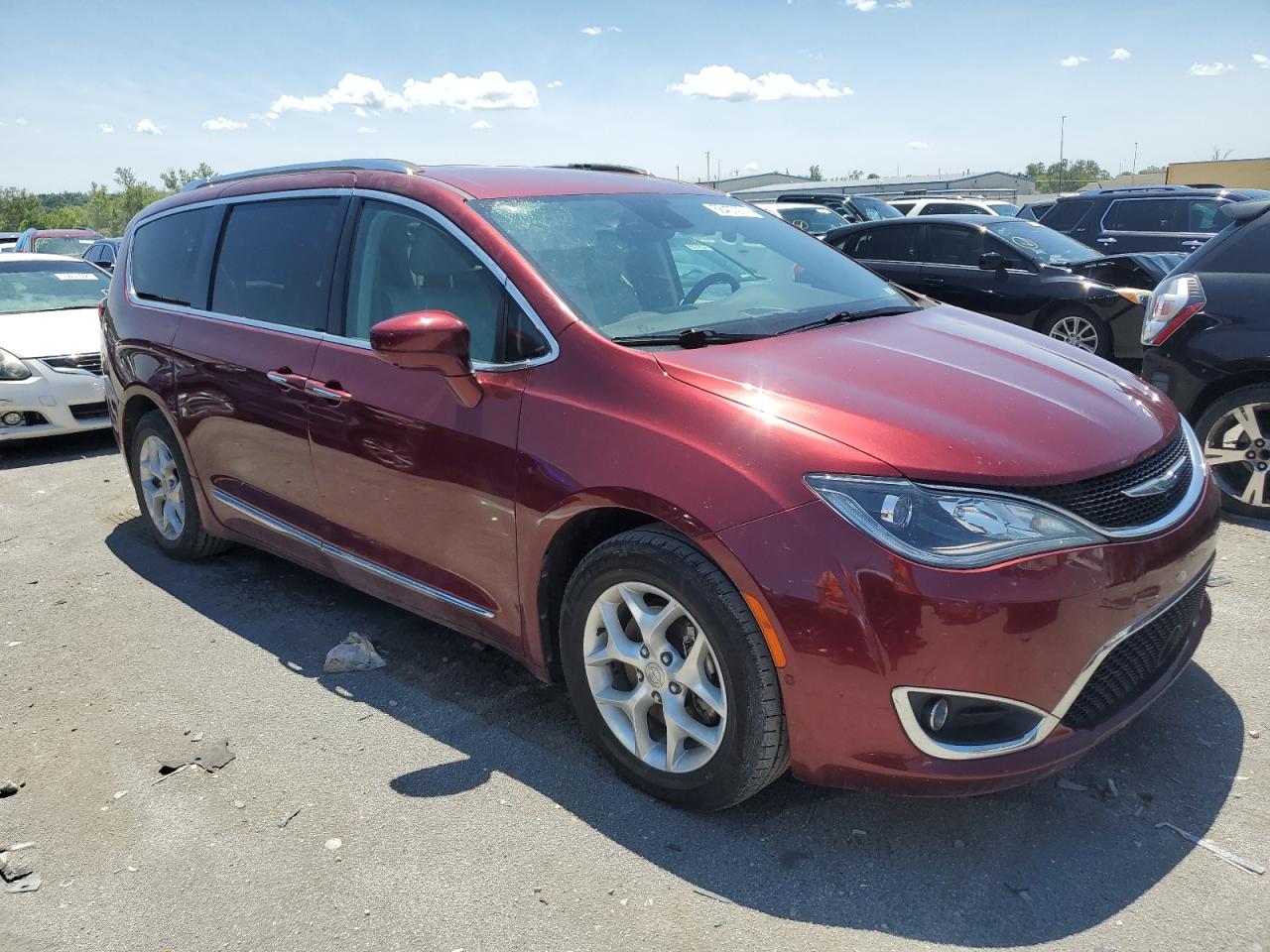 2017 Chrysler Pacifica Touring L Plus vin: 2C4RC1EG6HR816657