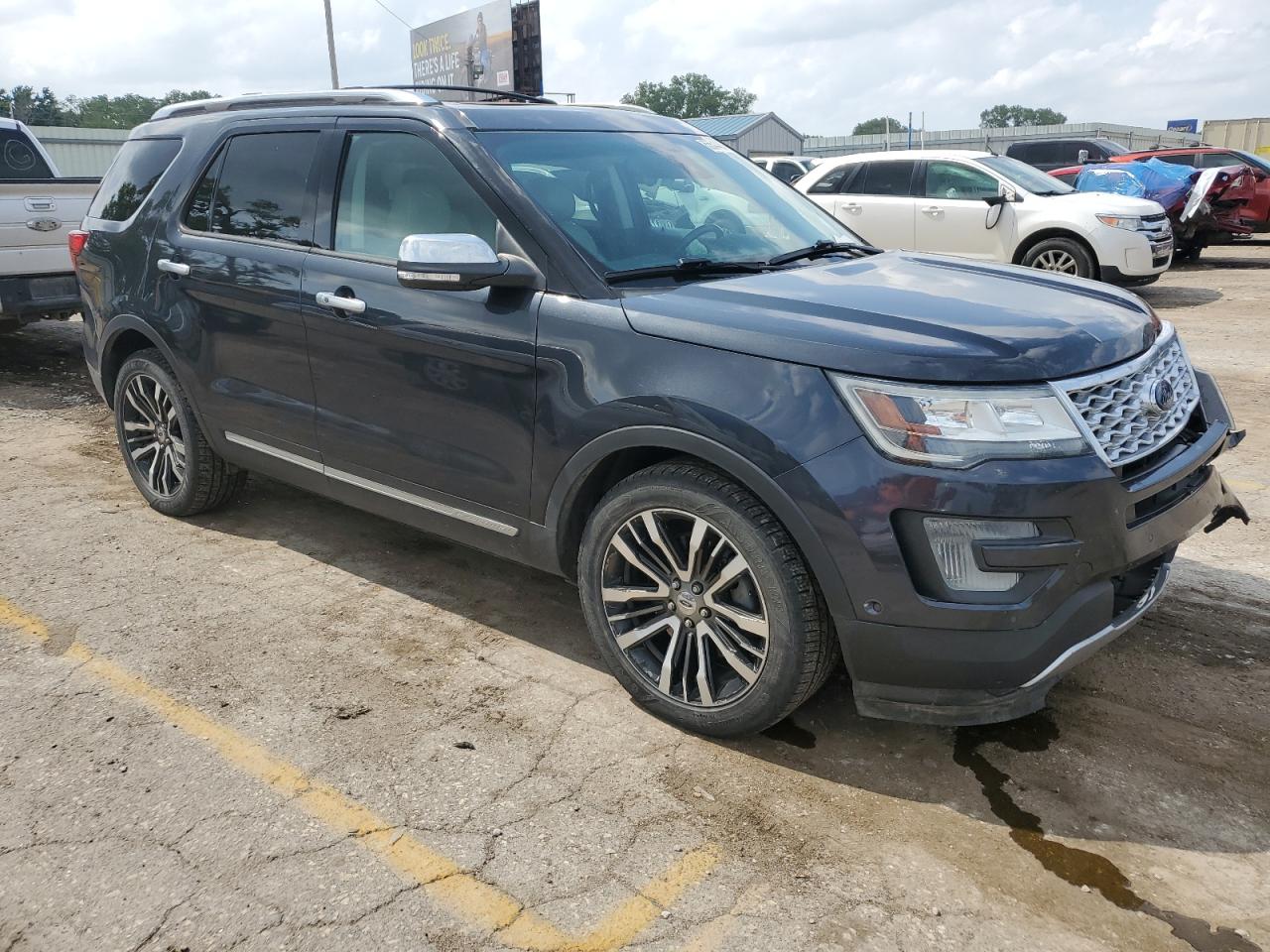 1FM5K8HT4HGA10414 2017 Ford Explorer Platinum 1FM5K8HT4HGA10414 2017 Ford Explorer Platinum