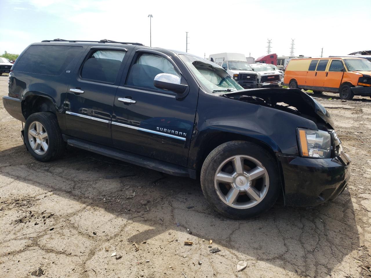 1GNSKKE30BR329191 2011 Chevrolet Suburban K1500 Ltz