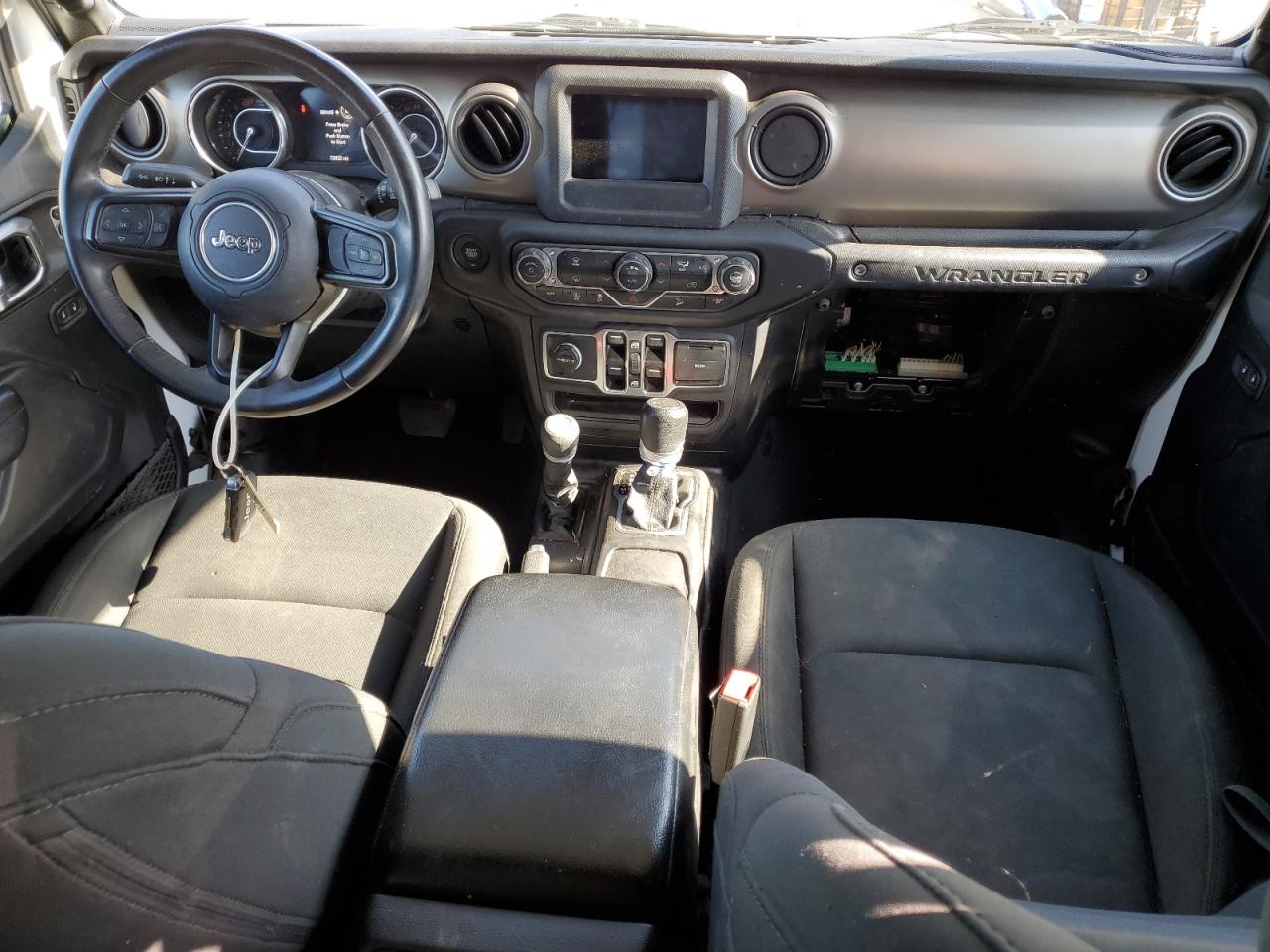 1C4HJXDN3JW199168 2018 Jeep Wrangler Unlimited Sport