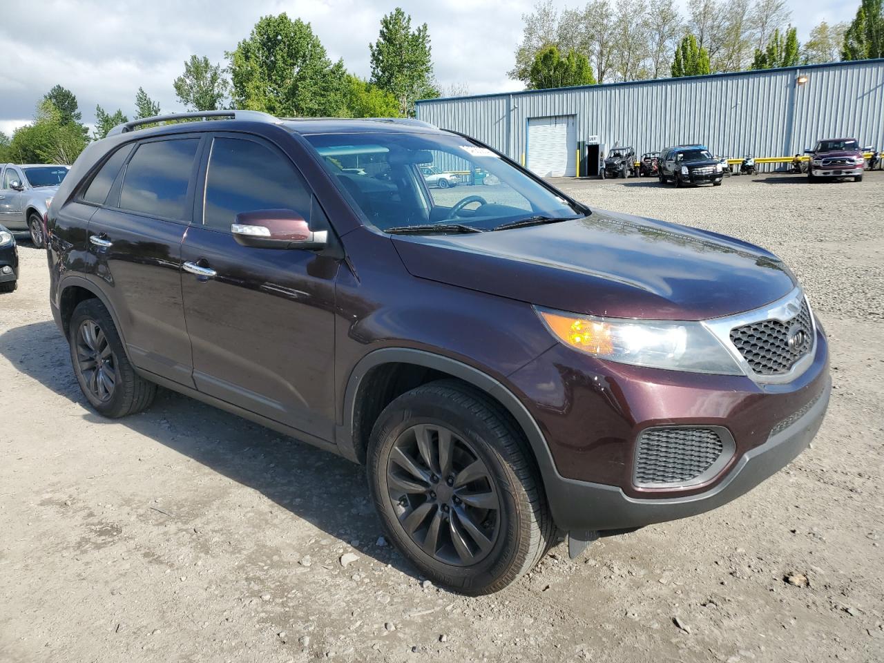 5XYKT4A2XBG175683 2011 Kia Sorento Base