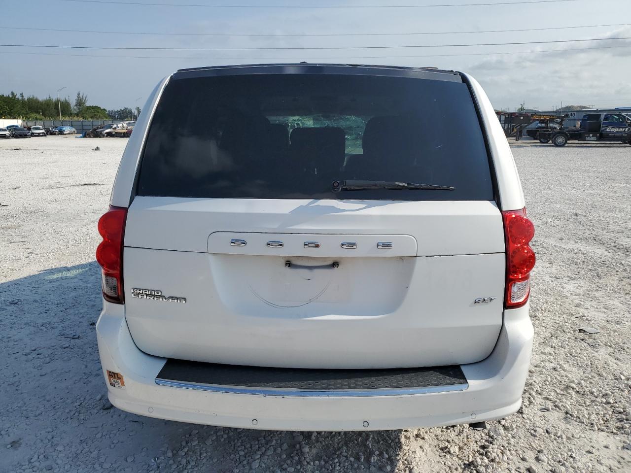 2C4RDGCG4FR567128 2015 Dodge Grand Caravan Sxt