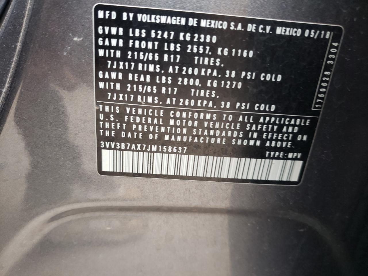 3VV3B7AX7JM158637 2018 Volkswagen Tiguan Se