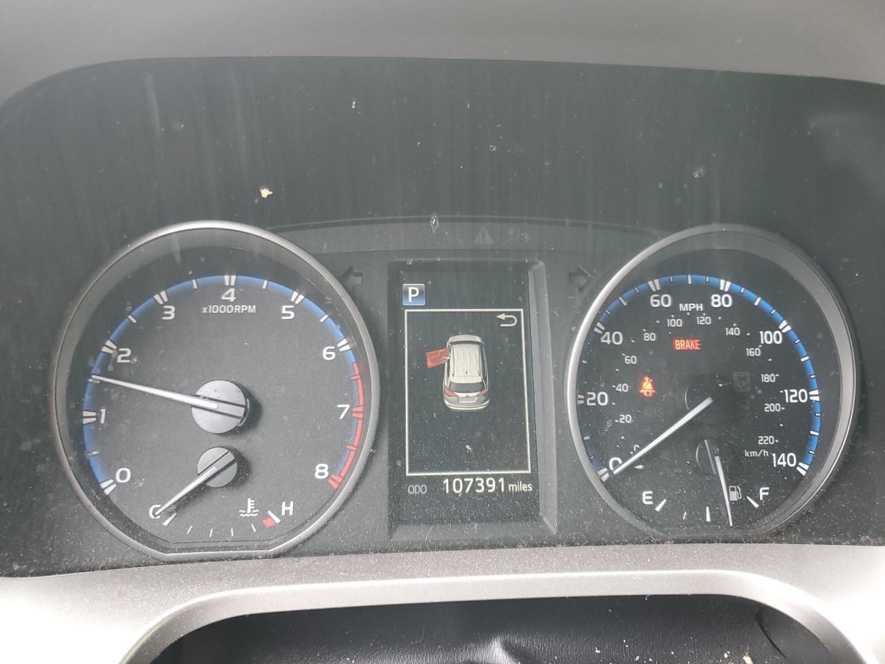 JTMBFREV3HJ119747 2017 Toyota Rav4 Le