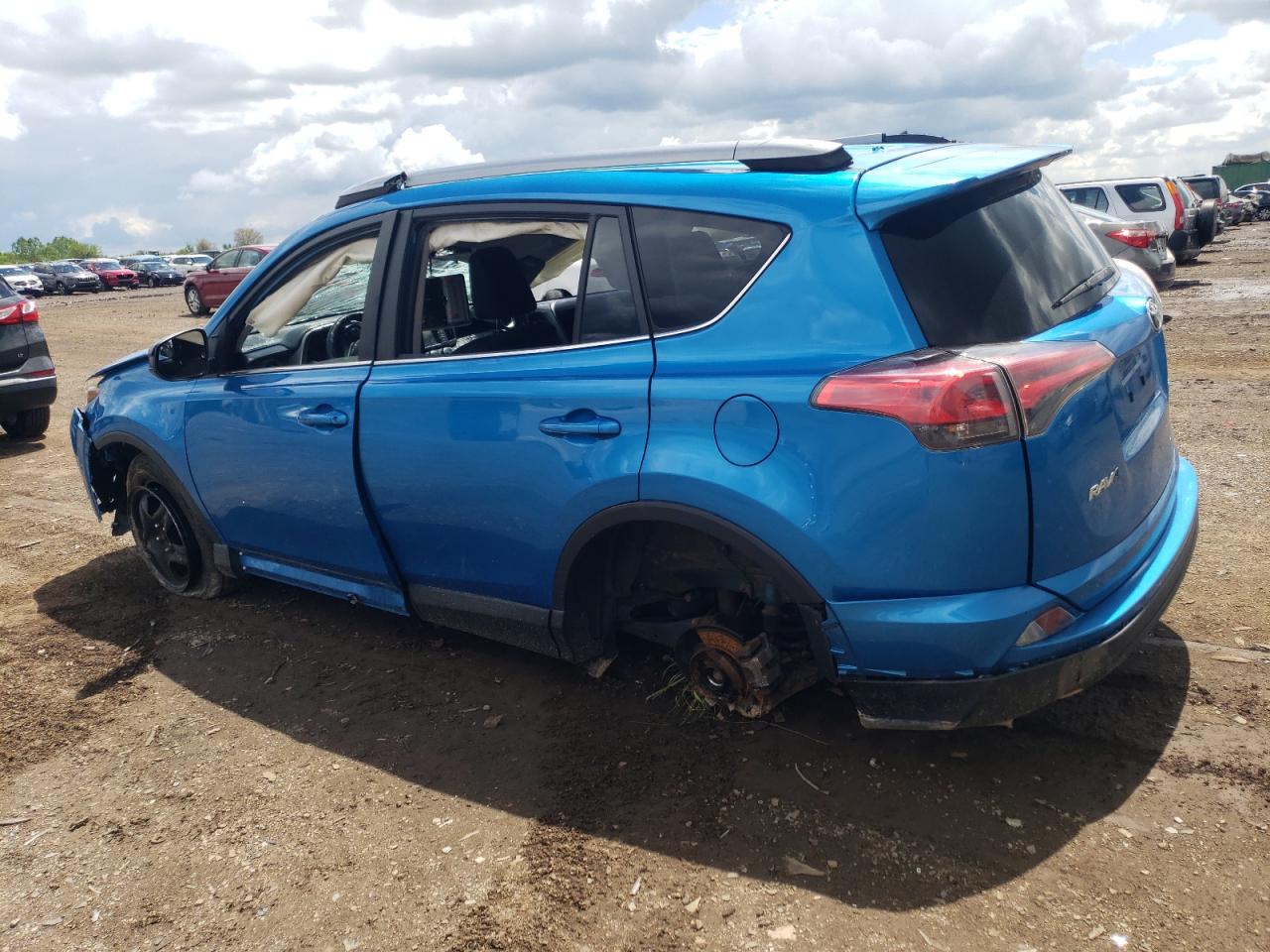 JTMZFREV6HD099460 2017 Toyota Rav4 Le