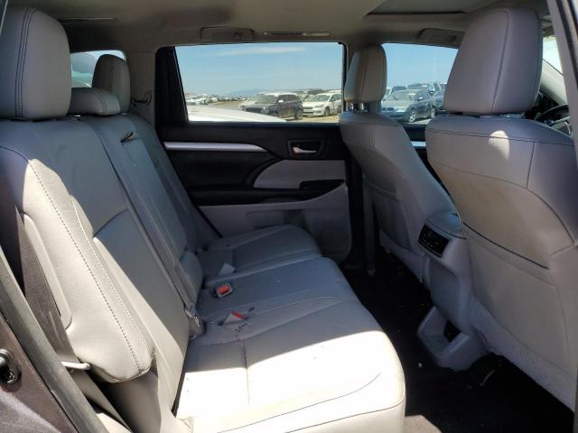 2018 Toyota Highlander Se VIN: 5TDJZRFHXJS861177 Lot: 56675934