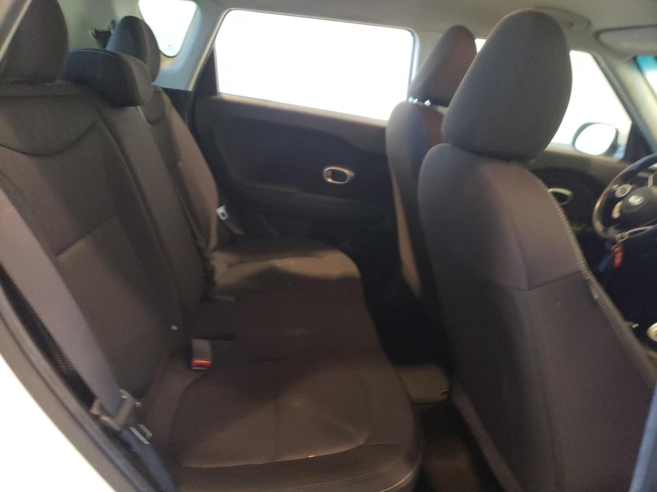 KNDJN2A21G7288792 2016 Kia Soul