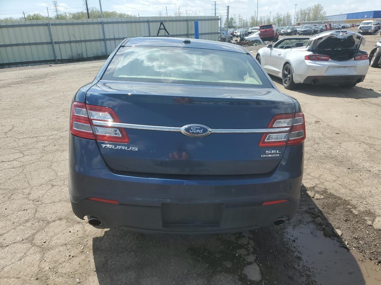 1FAHP2E85HG146279 2017 Ford Taurus Sel