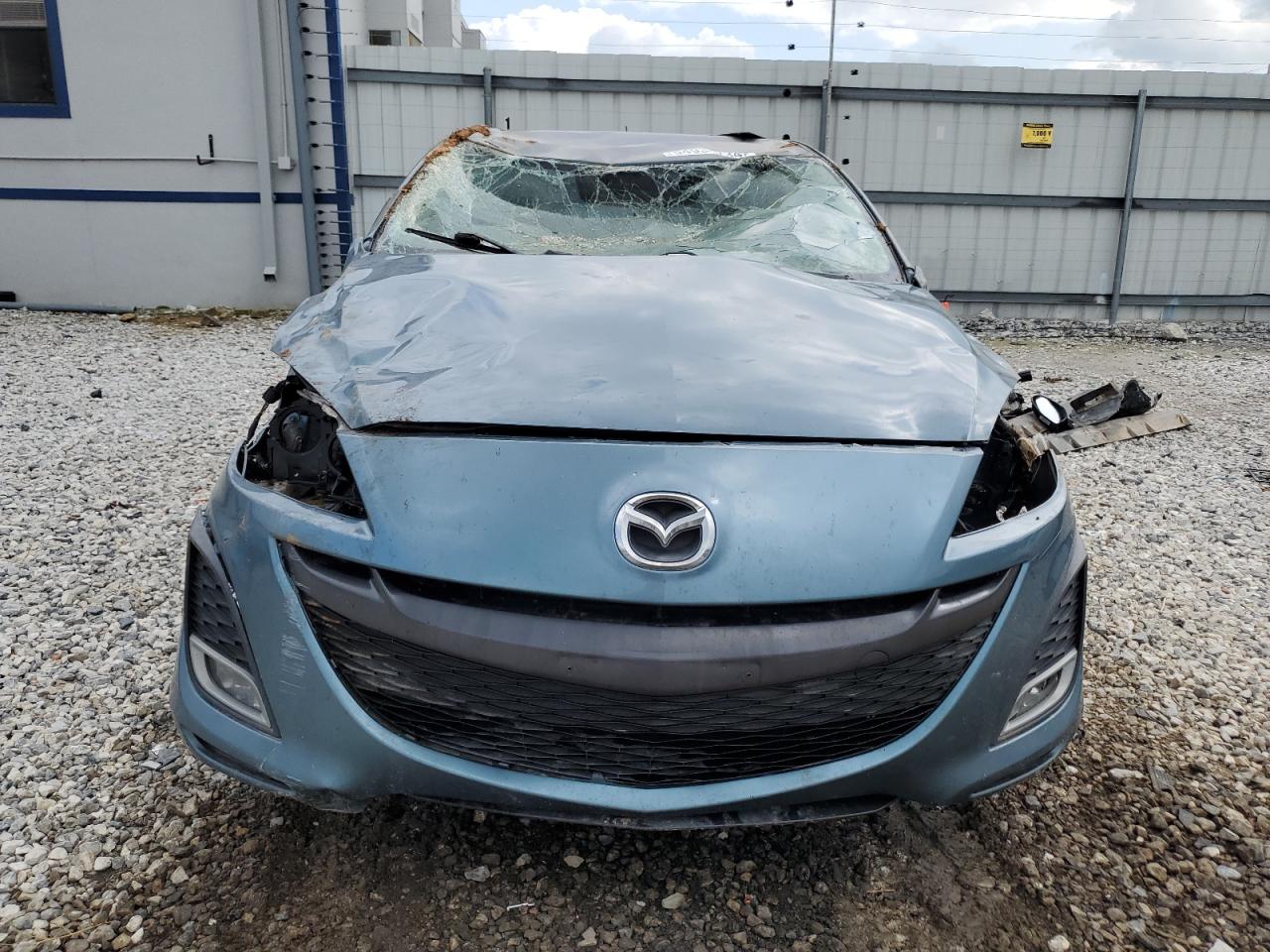 JM1BL1K6XB1402550 2011 Mazda 3 S