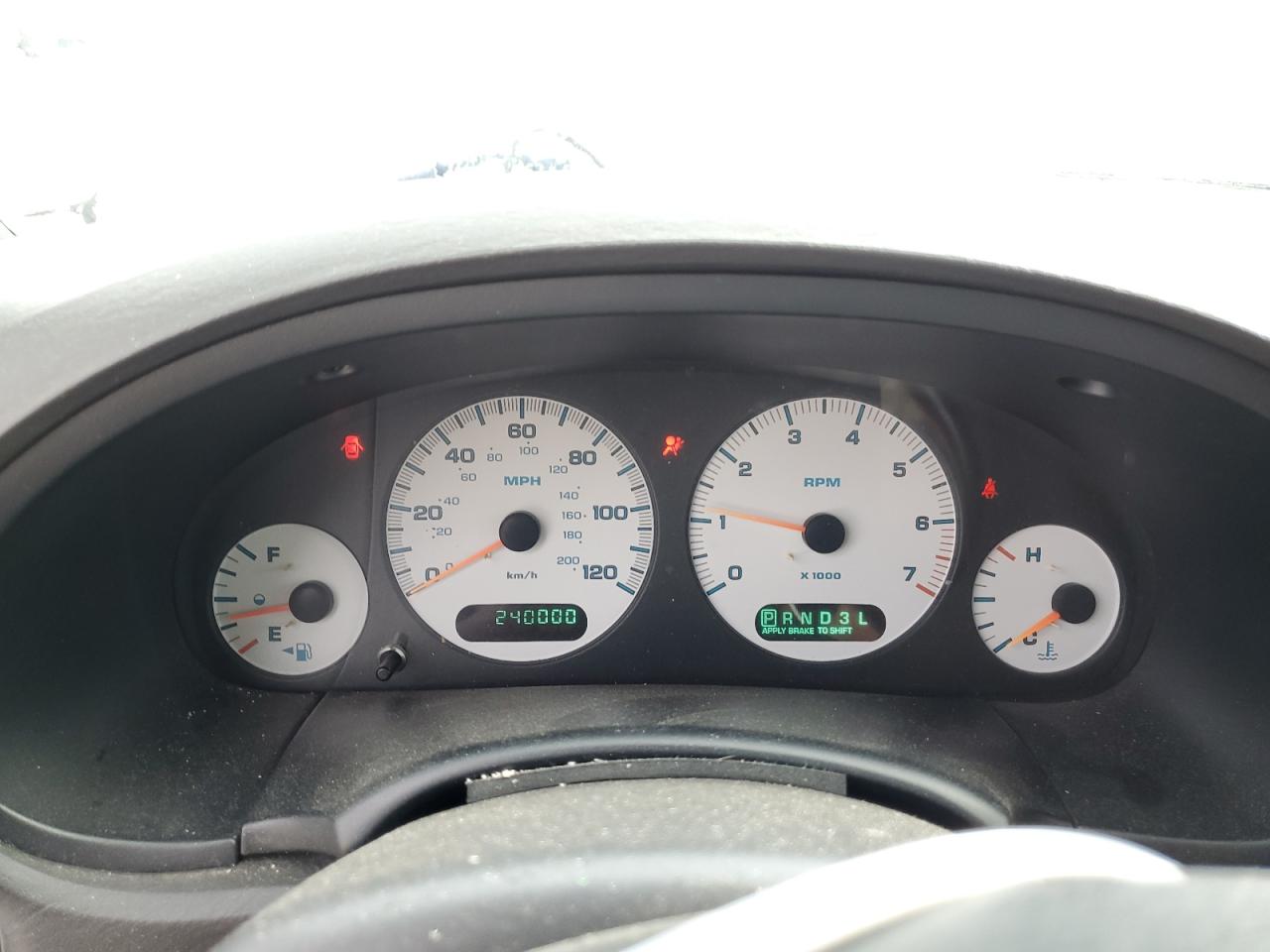 2C4GP44R04R603326 2004 Chrysler Town & Country Lx