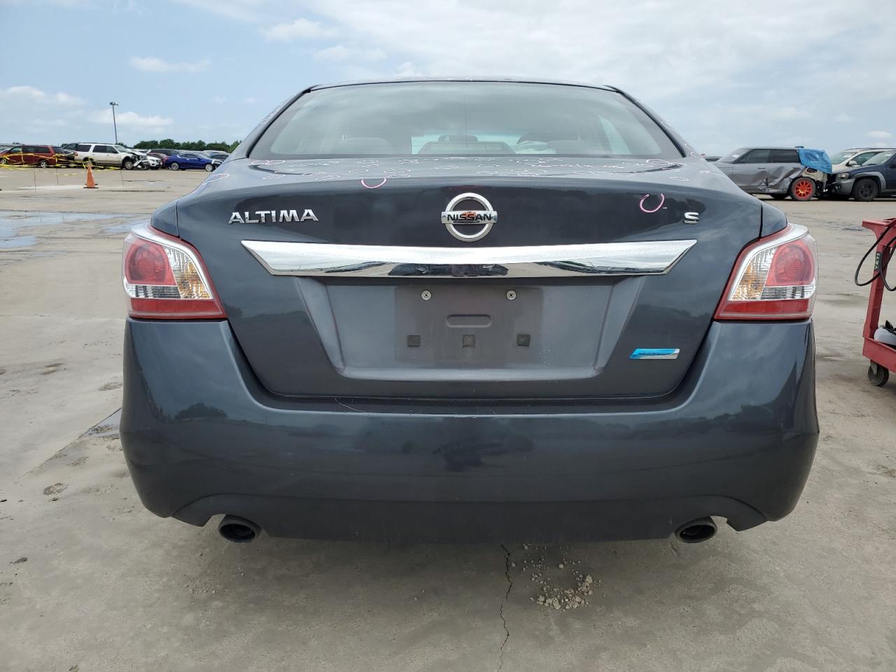 2013 Nissan Altima 2.5 vin: 1N4AL3AP7DC186171