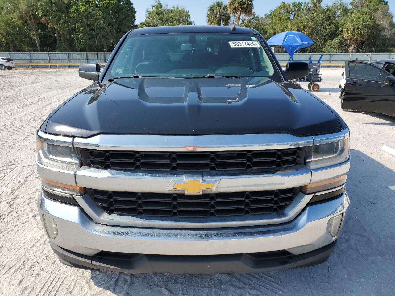 2017 Chevrolet Silverado C1500 Lt vin: 1GCRCREC0HZ269662