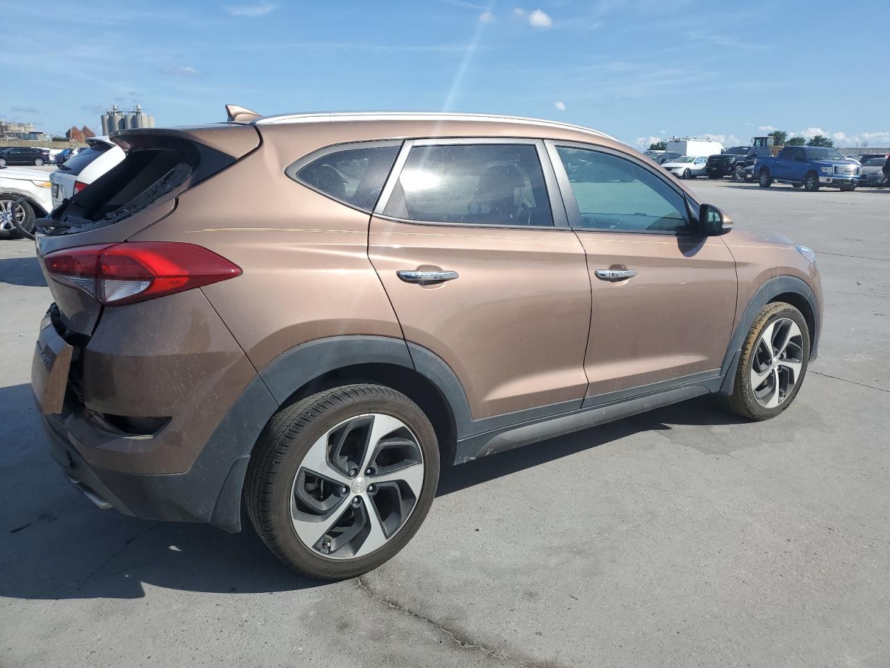 KM8J33A24GU071357 2016 Hyundai Tucson Limited