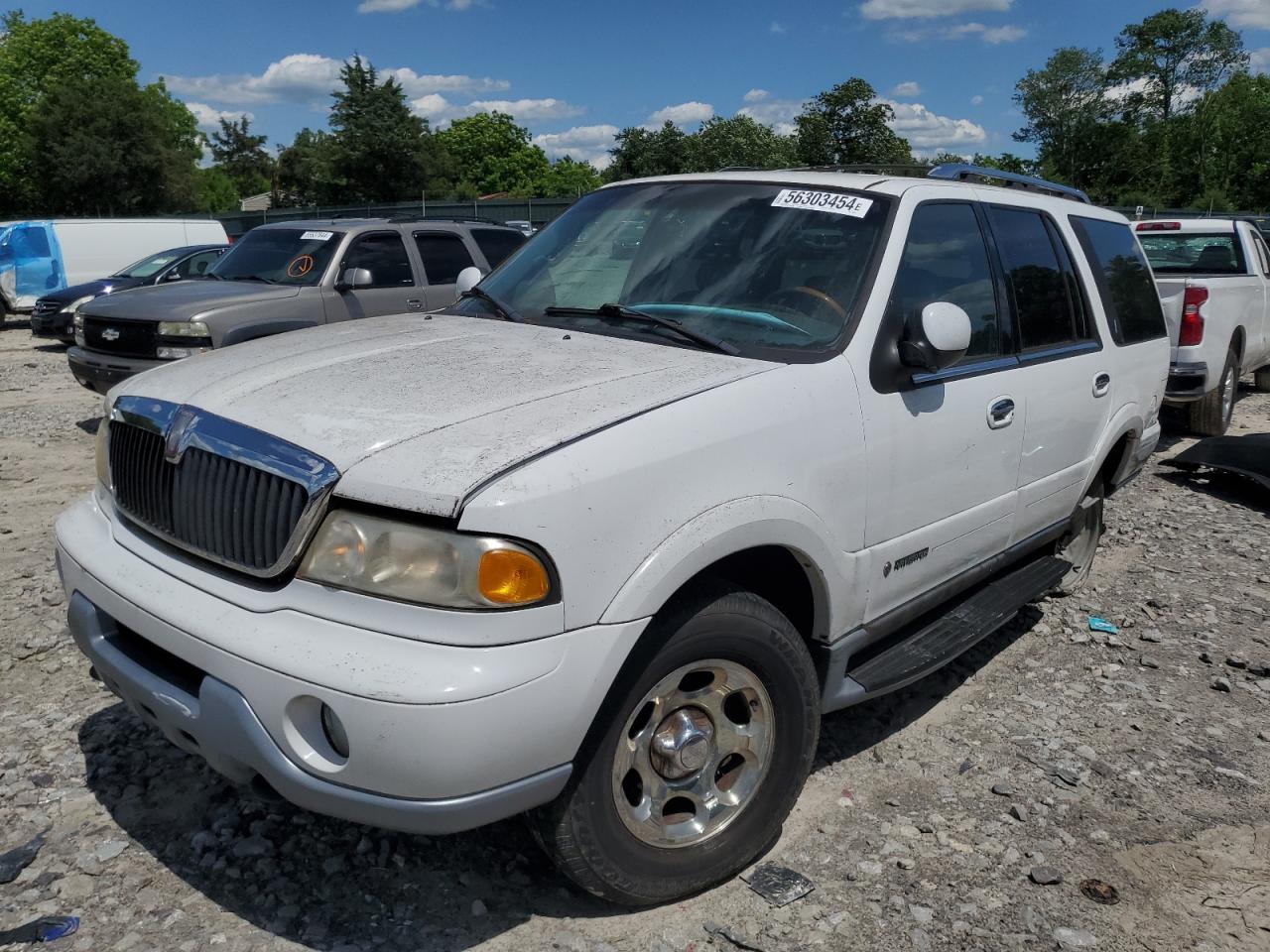 5LMFU28A4YLJ38103 2000 Lincoln Navigator