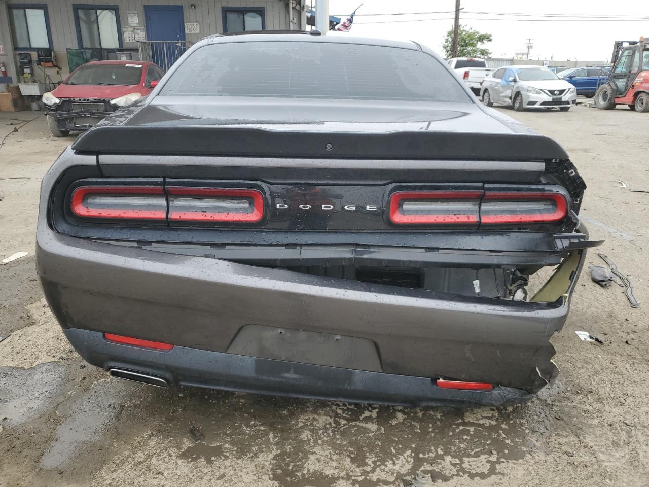 2C3CDZAG7JH297027 2018 Dodge Challenger Sxt