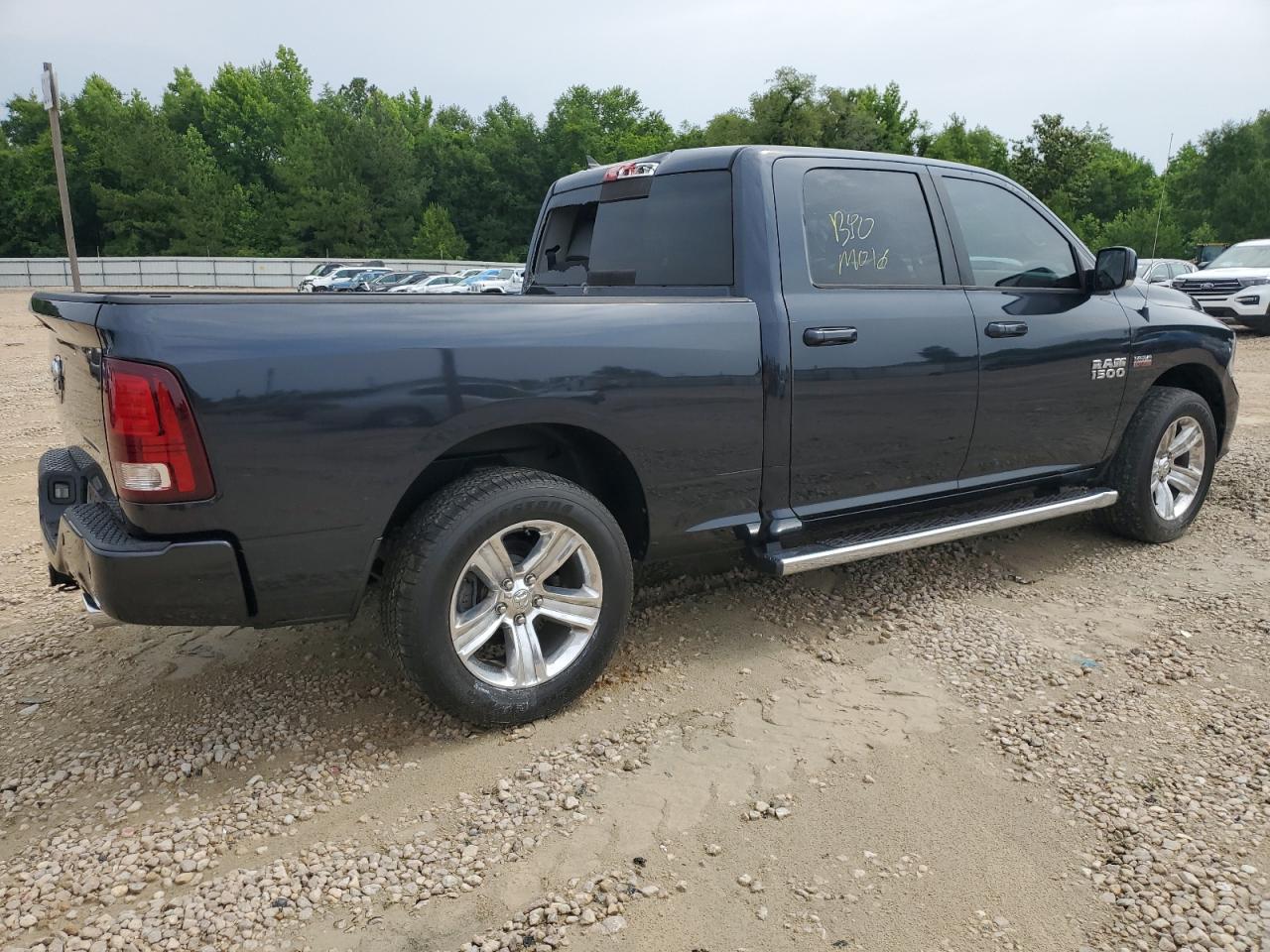 1C6RR6UT2GS201294 2016 Ram 1500 Sport