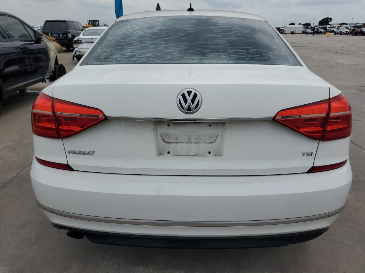 1VWAT7A36GC036438 2016 Volkswagen Passat S