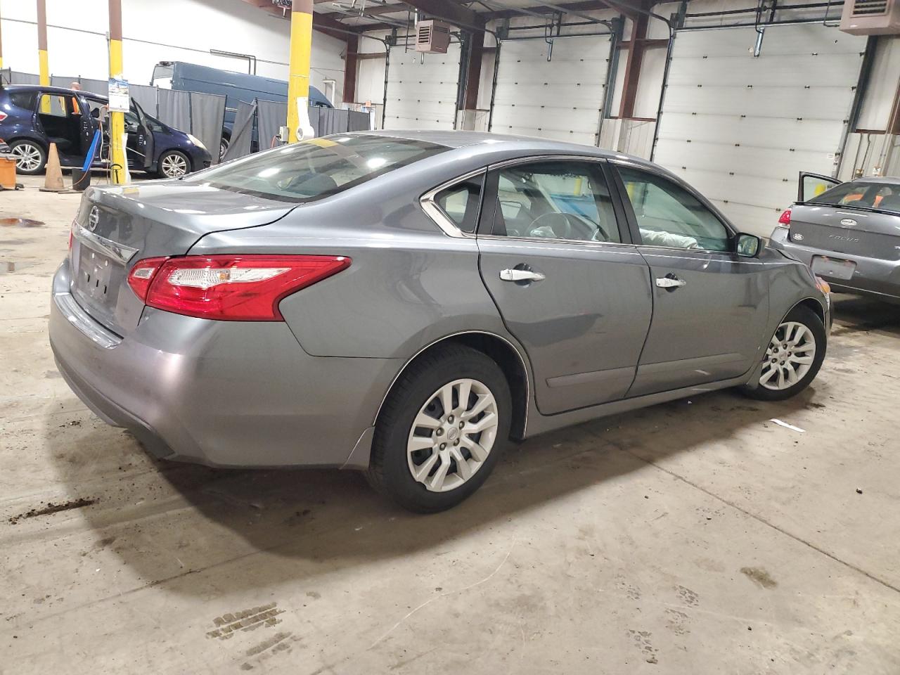 1N4AL3AP0HC129350 2017 Nissan Altima 2.5