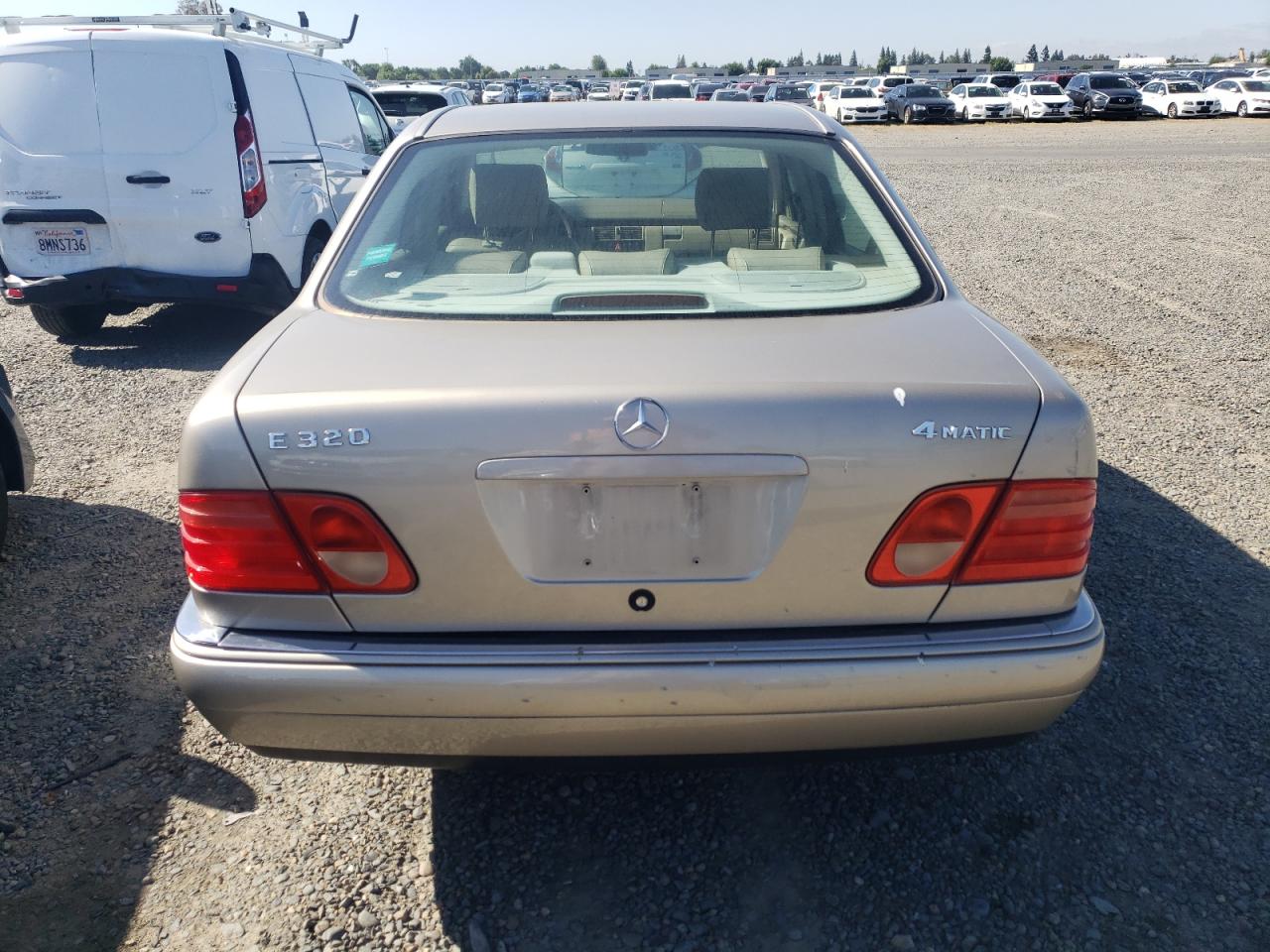 WDBJF82H2XX022893 1999 Mercedes-Benz E 320 4Matic