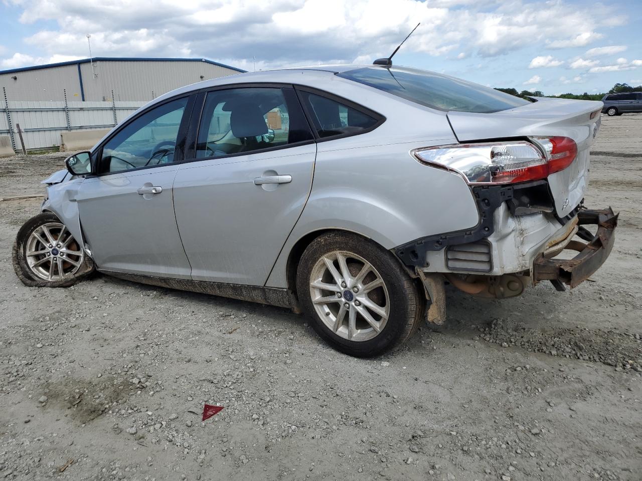 2016 Ford Focus Se vin: 1FADP3F28GL260863