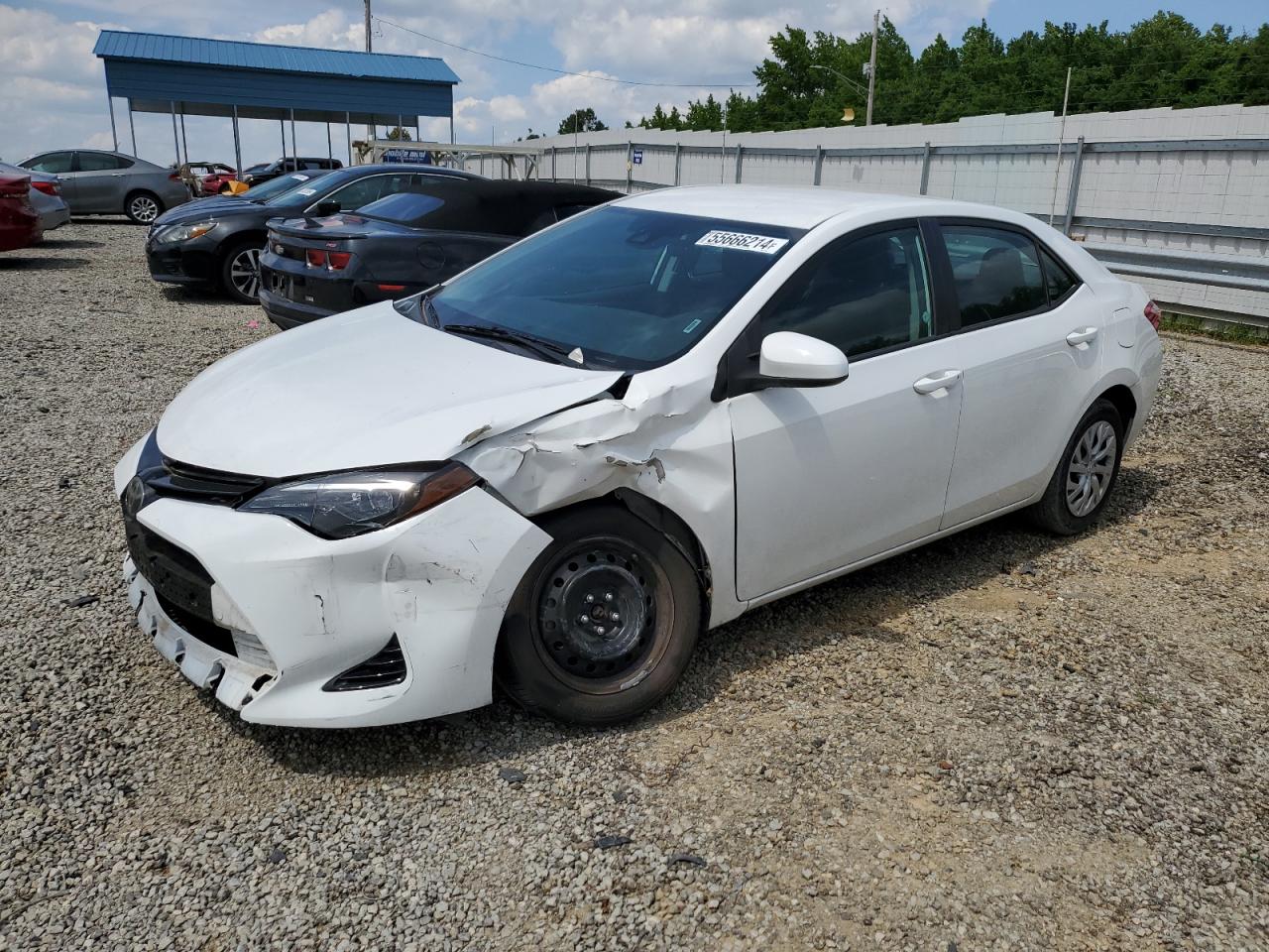 2018 Toyota Corolla L vin: 5YFBURHE2JP777501