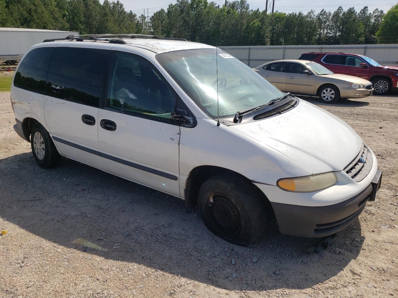 2P4FP2530TR843142 1996 Plymouth Voyager