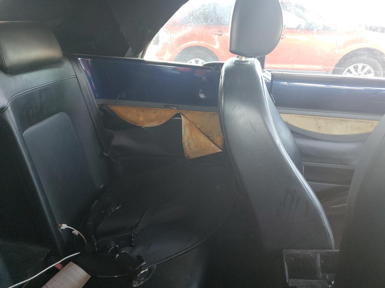 3VWRF31Y86M312131 2003 Volkswagen New Beetle Convertible Option Package 1