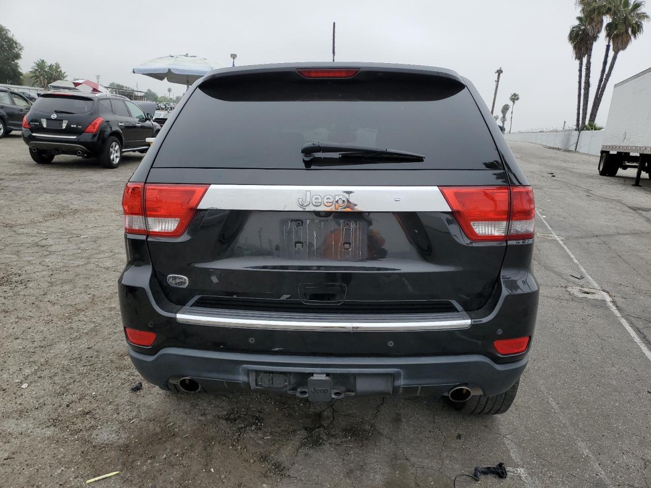 1C4RJECT6DC643383 2013 Jeep Grand Cherokee Overland