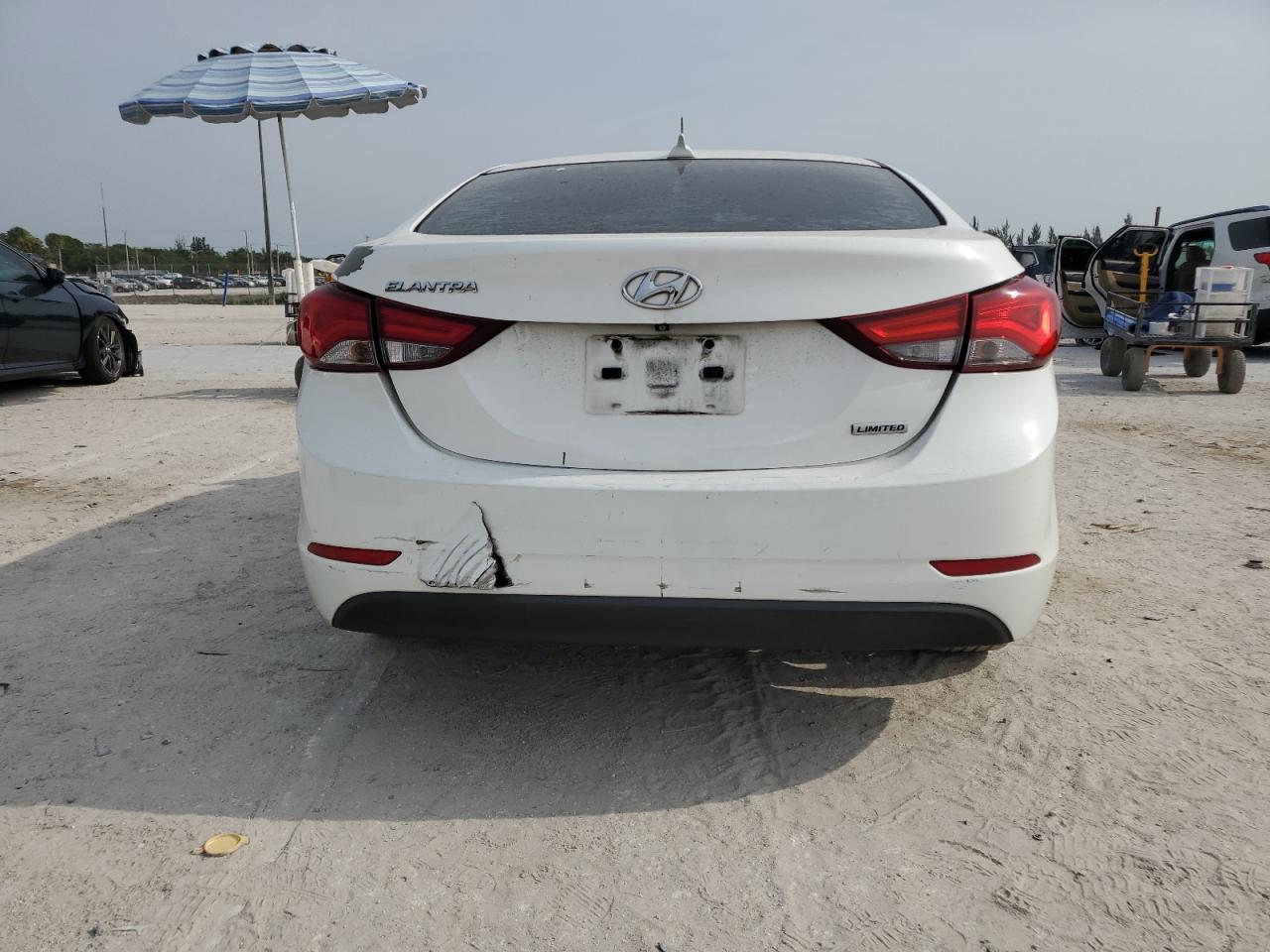 5NPDH4AE9EH460568 2014 Hyundai Elantra Se