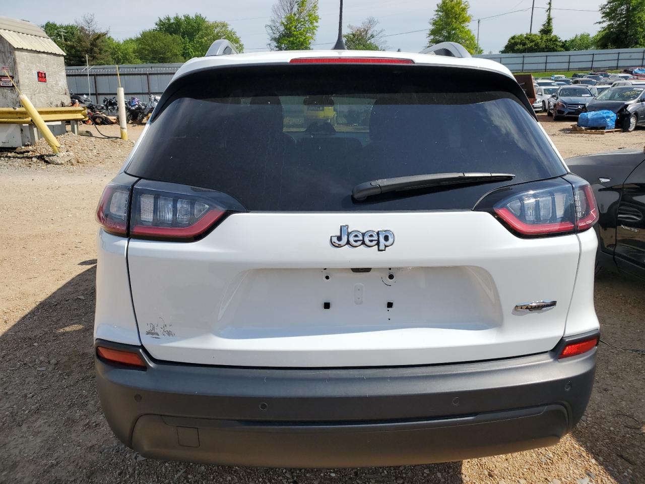 2020 Jeep Cherokee Latitude vin: 1C4PJLCB0LD556185