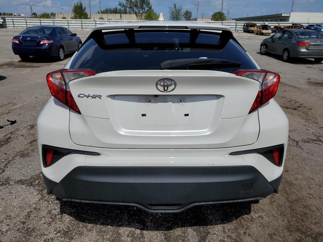 2019 Toyota C-Hr Xle vin: JTNKHMBX9K1062198