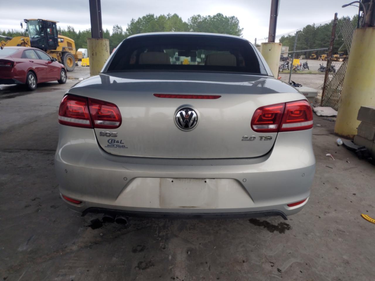 WVWFW7AH1CV012557 2012 Volkswagen Eos Lux