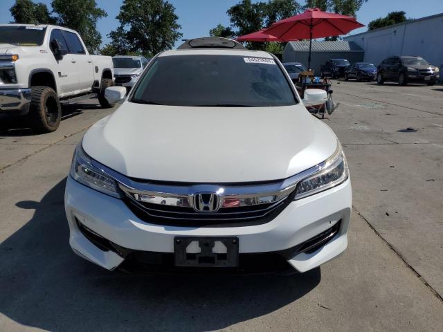 2017 Honda Accord Touring Hybrid VIN: JHMCR6F77HC026971 Lot: 54629604