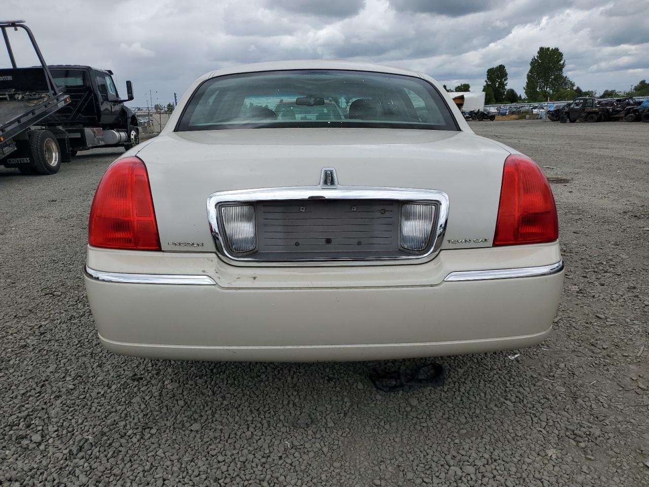 1LNHM81W47Y636968 2007 Lincoln Town Car Signature